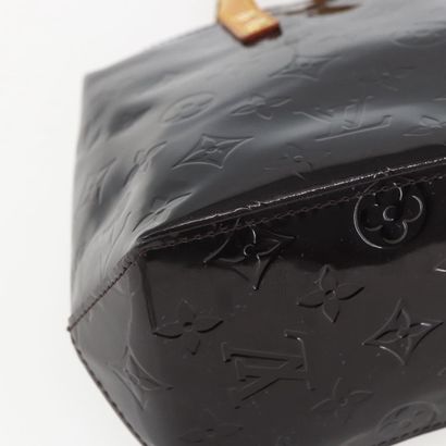 Louis Vuitton Reade
Monogram Vernis patent...