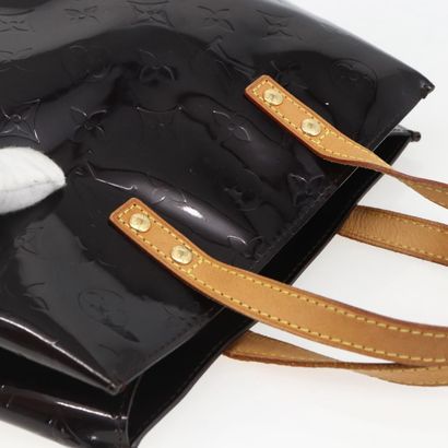 Louis Vuitton Reade
Monogram Vernis patent...