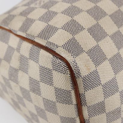 Louis Vuitton Speedy Mini HL
Handbag in Damier...