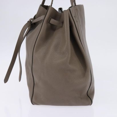 Céline Phantom Cabas
Phantom Cabas leather...
