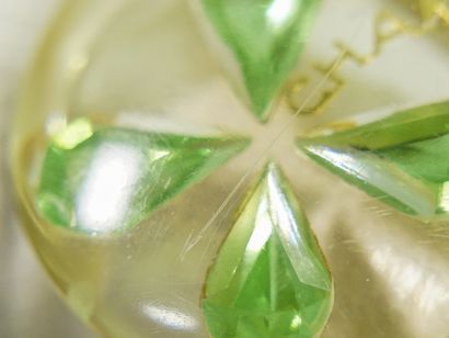 Chanel Vintage CC Ring
Resin ring by Chanel.
Clover-shaped...
