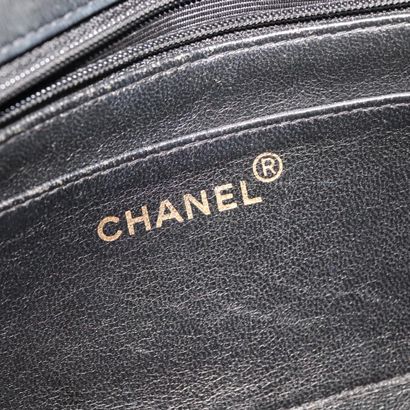 Chanel Vintage Diana Flap Bag
Quilted leather...