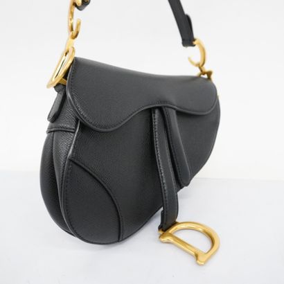 Dior Saddle Handbag
Leather Saddle Handbag...