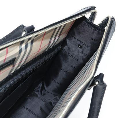 Burberry Business Bag
Black leather Business...