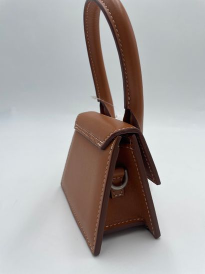 Jacquemus Le Chiquito Mini Bag
Leather handbag,...