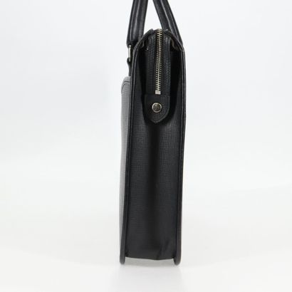 Burberry Business Bag
Black leather Business...