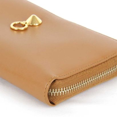 Fendi Bifold Flat Wallet
Folding leather...
