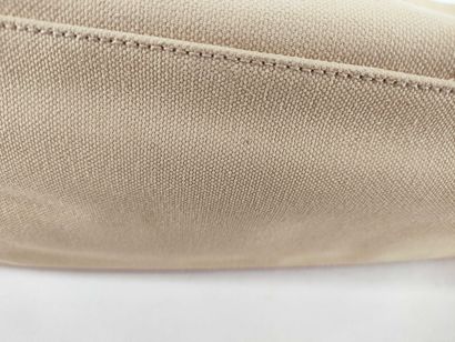 Chanel Shopper Tote
Shopper Tote canvas bag...