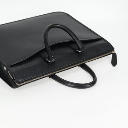 Burberry Business Bag
Black leather Business...