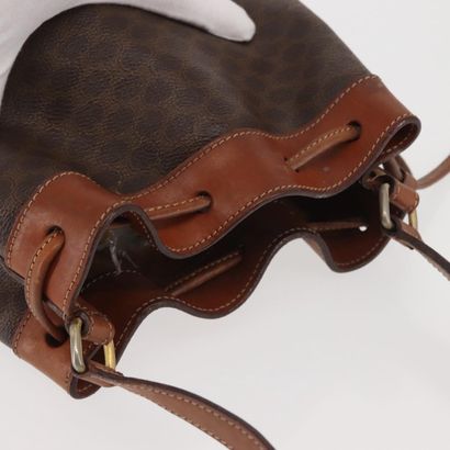 Céline Vintage Shoulder Bag
Canvas shoulder...