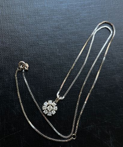 Necklace with pendant in 18K white gold and...