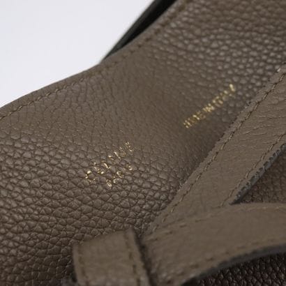 Céline Phantom Cabas
Phantom Cabas leather...
