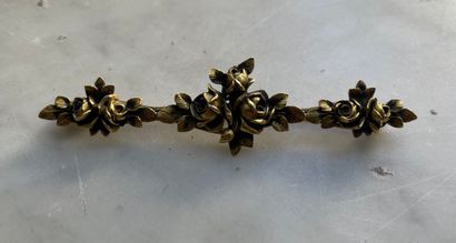 Floral brooch in 18K gold Late 19th century
18K...