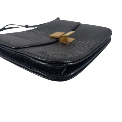 Céline Triomphe Shoulder Bag
Shoulder bag...