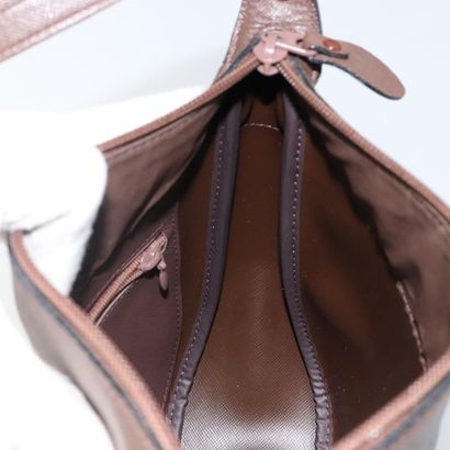 Burberry Nova Check Tote
Handbag in Nova...