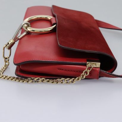 Chloé Faye Shoulder Bag
Leather and suede...