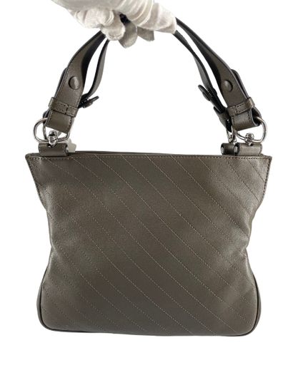 Gucci Blondie Mini Tote
Diagonal quilted...