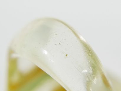Chanel Vintage CC Ring
Resin ring by Chanel.
Clover-shaped...
