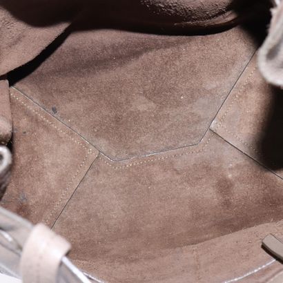Céline Phantom Cabas
Phantom Cabas leather...