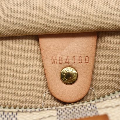 Louis Vuitton Speedy Mini HL
Handbag in Damier...
