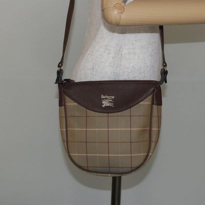 Burberry Nova Check Tote
Handbag in Nova...