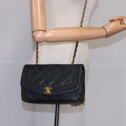 Chanel Vintage Diana Flap Bag
Quilted leather...