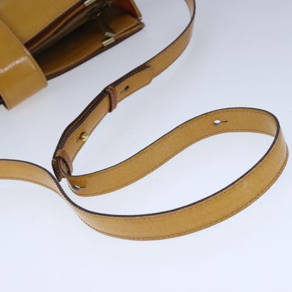 Céline Ring Bag
Ring Bag leather handbag...