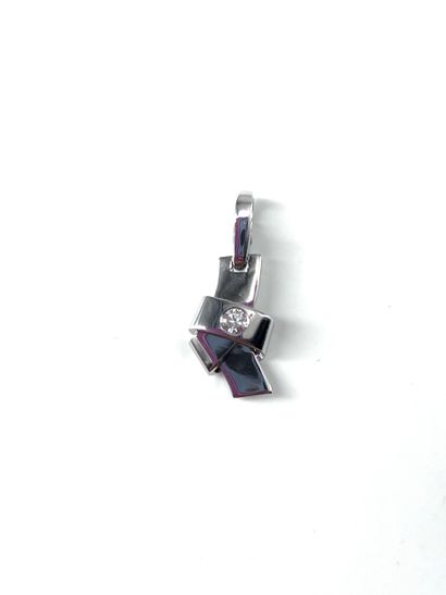 Cartier Pasha de Cartier Knot Pendant
Silver...