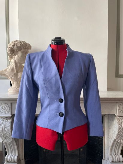 YVES SAINT LAURENT. Variation line. Scoop-shouldered...