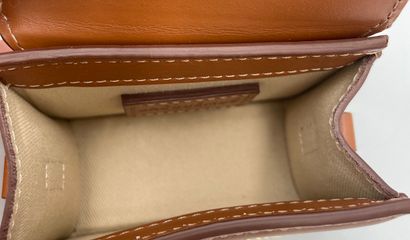 Jacquemus Le Chiquito Mini
Calfskin handbag,...
