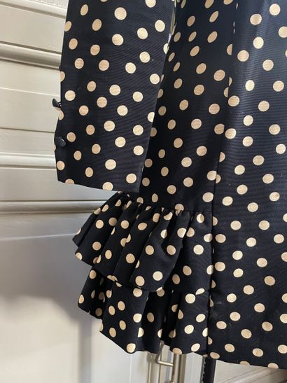 Balenciaga Black and white polka dot dress

Black...