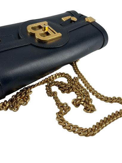 Balmain B-Buzz
Leather handbag, B-Buzz model...