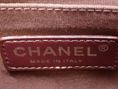 Chanel Boy Tweed Shoulder Bag
Tweed shoulder...