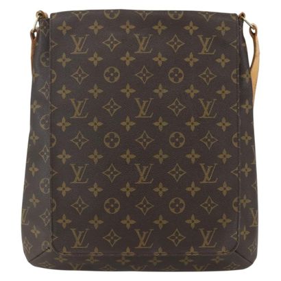 Louis Vuitton Musette
Shoulder bag in Monogram...