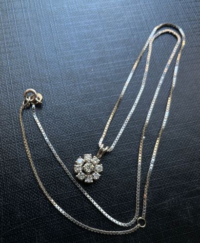 Necklace with pendant in 18K white gold and...