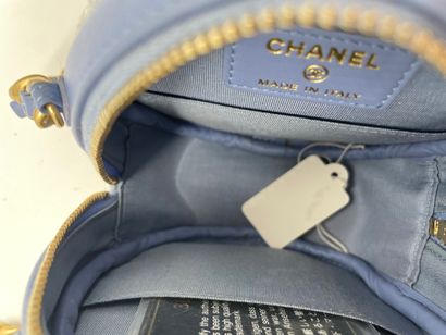 Chanel Round Clutch with Chain
Round Clutch...