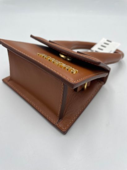 Jacquemus Le Chiquito Mini
Calfskin handbag,...