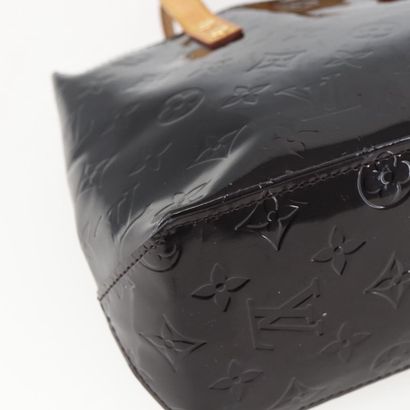 Louis Vuitton Reade
Monogram Vernis patent...