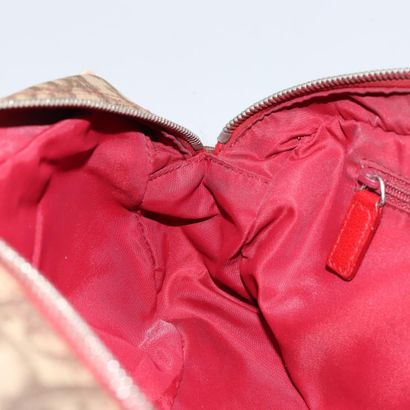 Dior Vintage Rasta Crossbody Bag
Diorissimo...