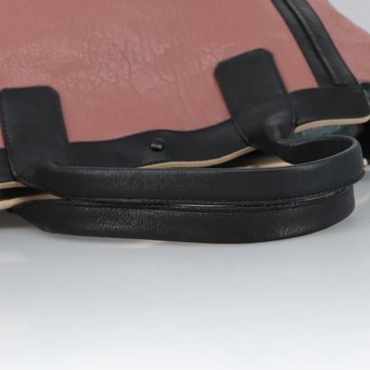 Chloé Alison East West Tote
Alison East West...