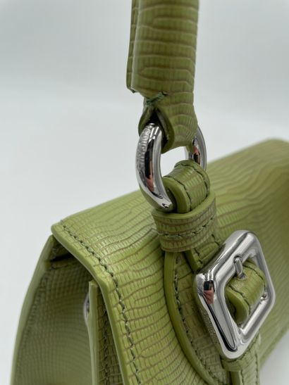 Jacquemus Le Chiquito Moyen Bouclé Bag
Bouclé...