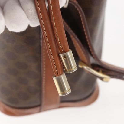 Céline Vintage Shoulder Bag
Canvas shoulder...