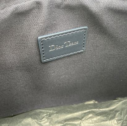 Dior Saddle Triple Pouch
Oblique canvas cross-body...
