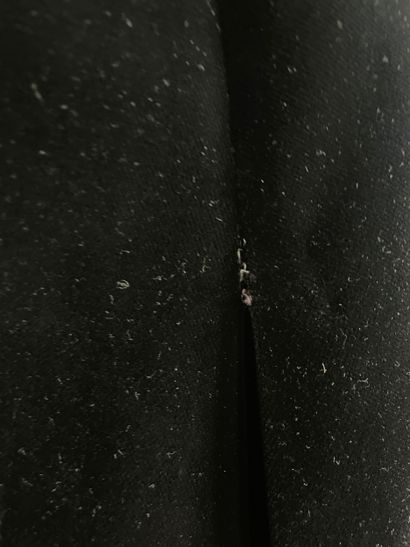 Ted Lapidus Long black velvet cape

Long...