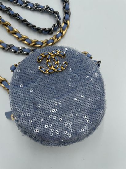 Chanel Round Clutch with Chain
Round Clutch...