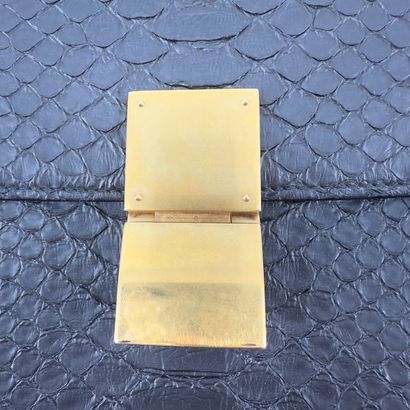 Céline Triomphe Shoulder Bag
Shoulder bag...