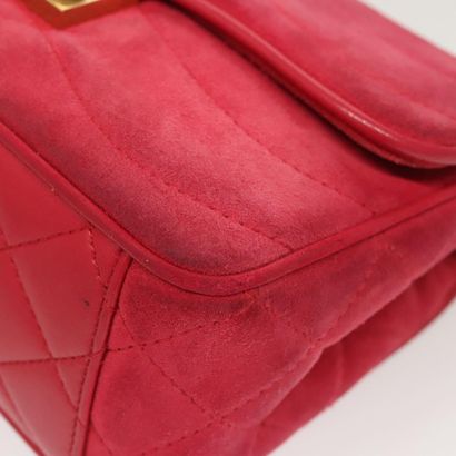 Chanel Vintage Chain Flap Shoulder Bag
Sac...