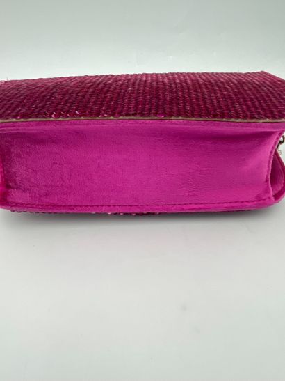 Valentino Garavani Locò Small VLogo Signature
Mini...