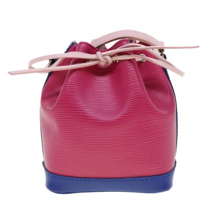 Louis Vuitton Petit Noé
Sac seau en cuir,...