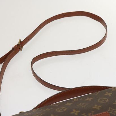 Louis Vuitton Monceau 28
Sac à main rigide...